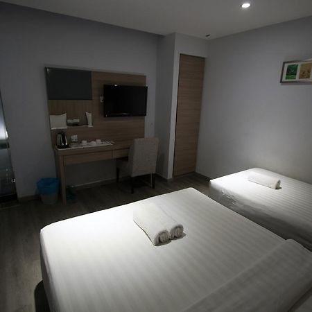Hotel 99 Pusat Bandar Pučong Exteriér fotografie