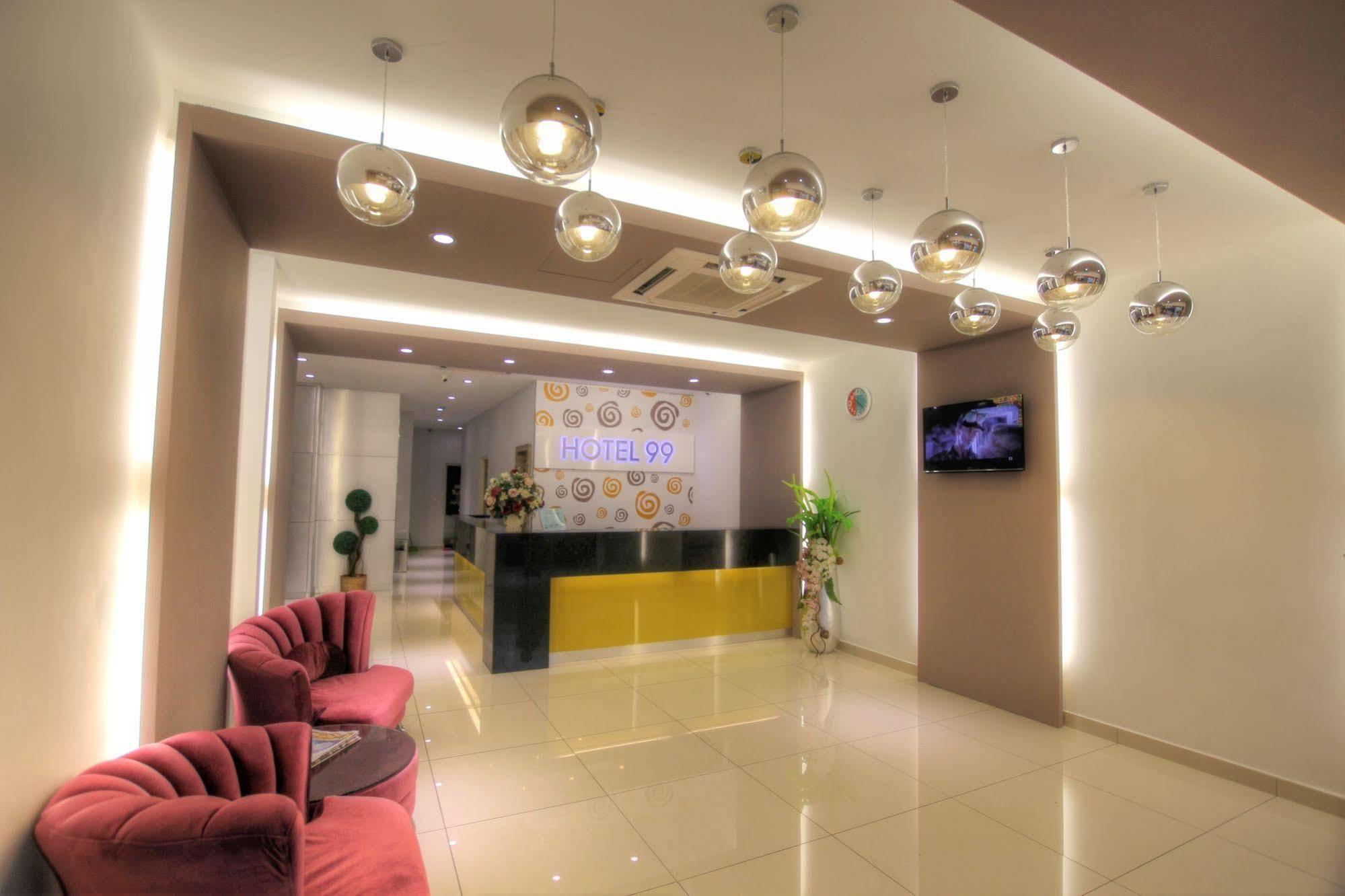Hotel 99 Pusat Bandar Pučong Exteriér fotografie
