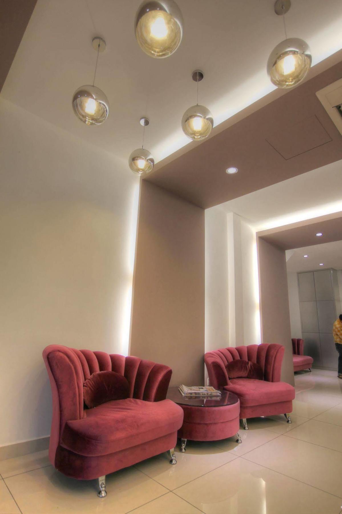 Hotel 99 Pusat Bandar Pučong Exteriér fotografie